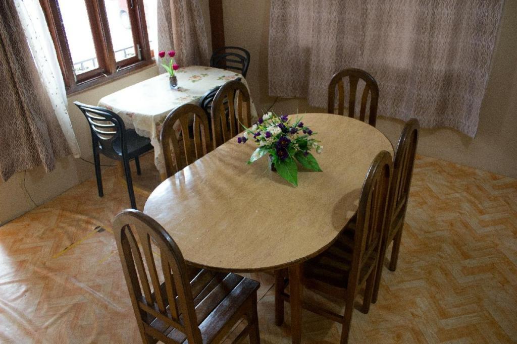 Cherish Guest House 乞拉朋齐 外观 照片